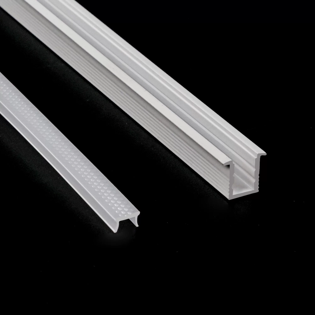 Semi recessed LED profile 11x7 white